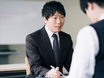 アプロット医進個別塾の講師