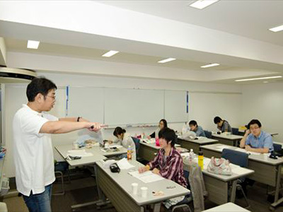 東京メディカル学院の講師