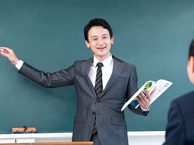 【駿台医系ミノル】の講師