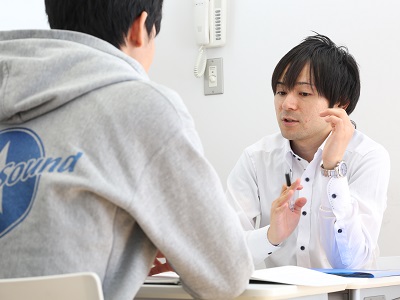 医学部受験専門予備校YMSの講師