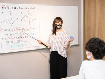 医学部受験塾【リコラボ】の講師
